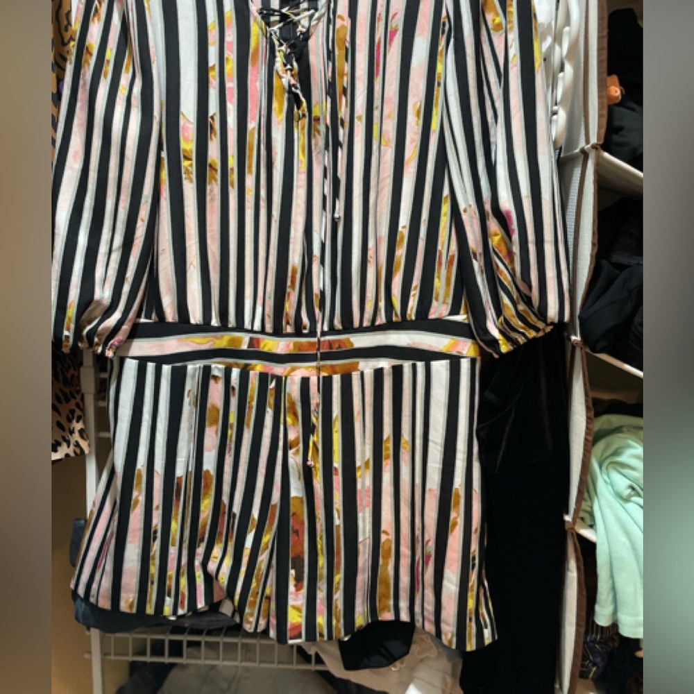 Spring / Summer romper - Picture 3 of 8